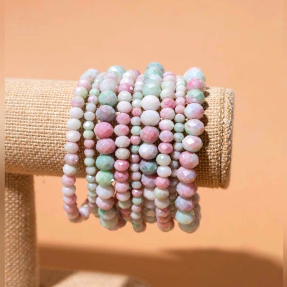 No 3 NWT Multicolor Beaded Bracelet Set